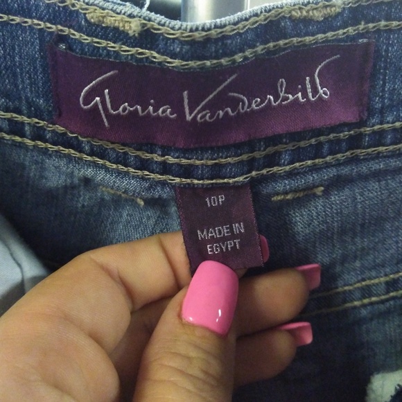 Ladies Jeans - Picture 3 of 3